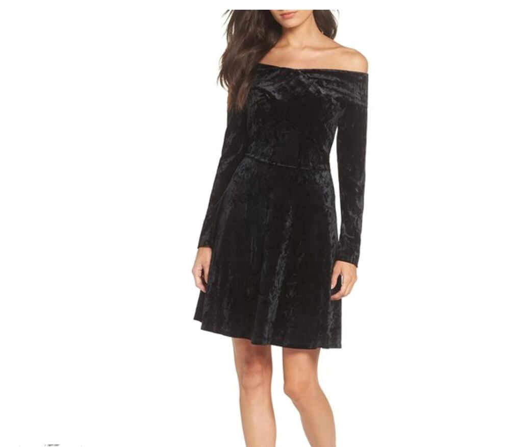 Chelsea28 Off-the-Shoulder Velour Cocktail Dress Medium